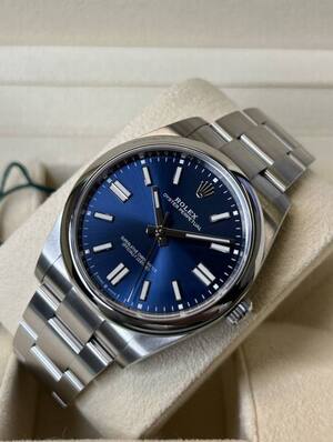 image from ROLEX. Swiss Luxury Original Watches from the manufacturer